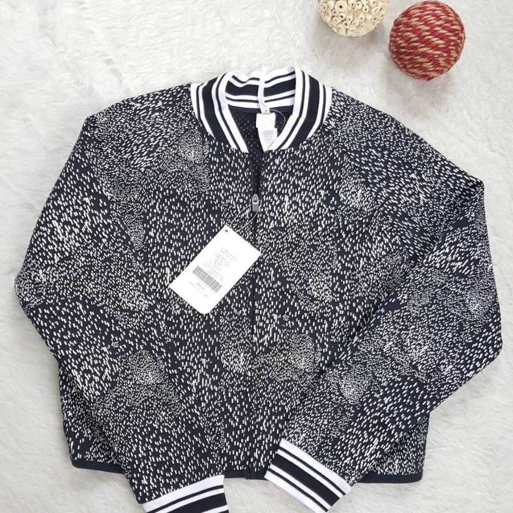 ⛔Fabletics Tia Bomber Jacket Black S - Picture 3 of 8